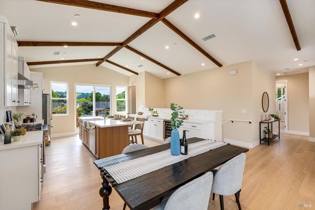 431 Seymour St, Napa, CA 94559