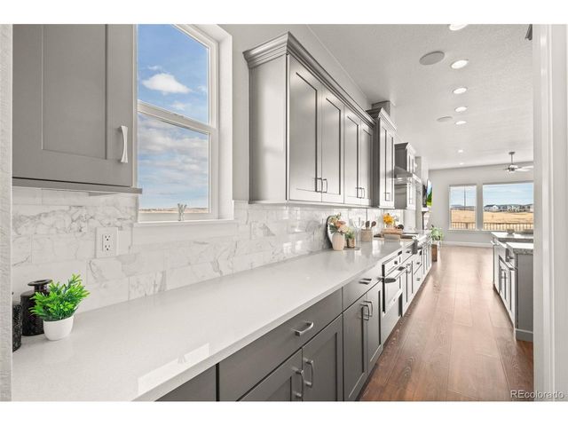 8250 Estes Park Ave, Littleton, CO 80125