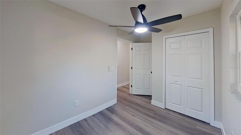 Image 29 of property listing at 5667 CREEKWOOD DRIVE, Sarasota, FL 34233