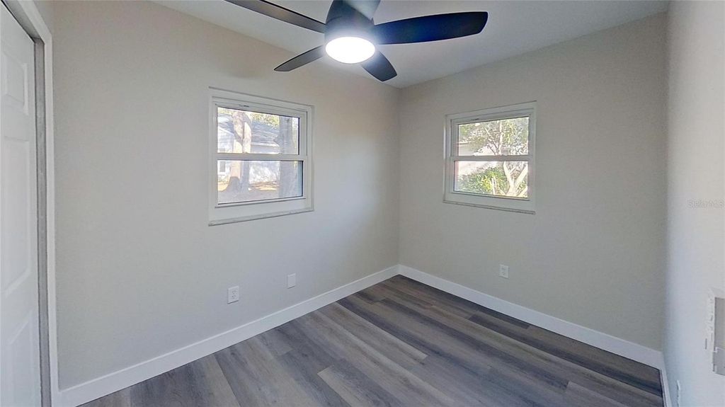 Image 30 of property listing at 5667 CREEKWOOD DRIVE, Sarasota, FL 34233