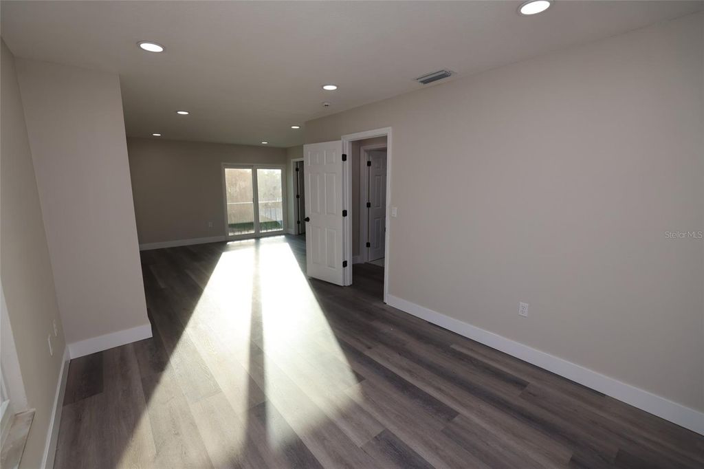 Image 41 of property listing at 5667 CREEKWOOD DRIVE, Sarasota, FL 34233