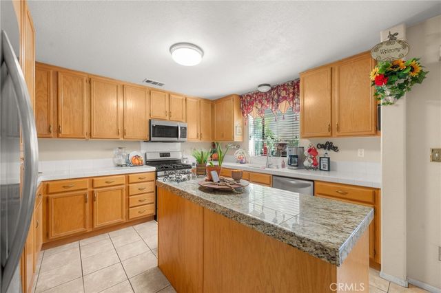 15494 Adobe, Moreno Valley, CA 92555