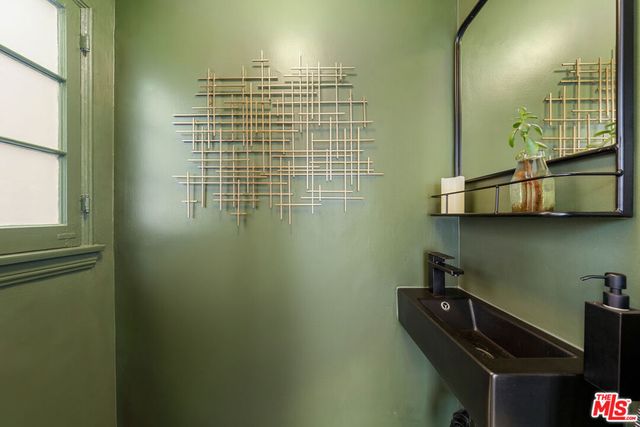 6427 Orange Street, Los Angeles, CA 90048