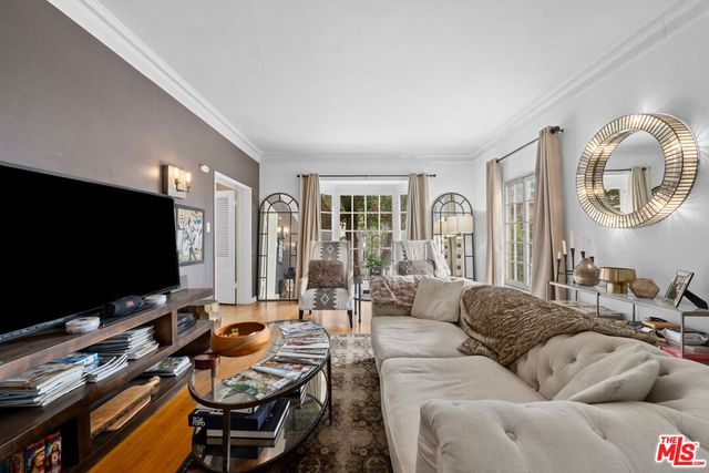 6427 Orange Street, Los Angeles, CA 90048