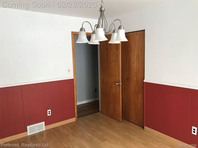 30931 Dorais Street, Livonia, MI 48154