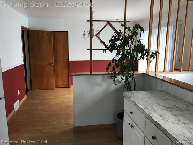 30931 Dorais Street, Livonia, MI 48154