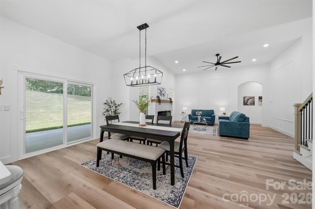 3802 Lyle Creek Avenue NE, Conover, NC 28613