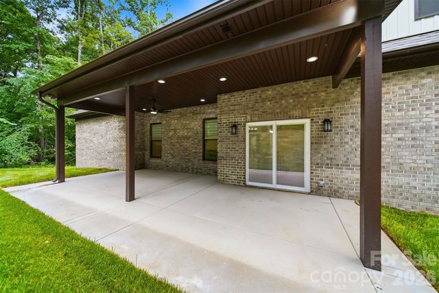 3802 Lyle Creek Avenue NE, Conover, NC 28613