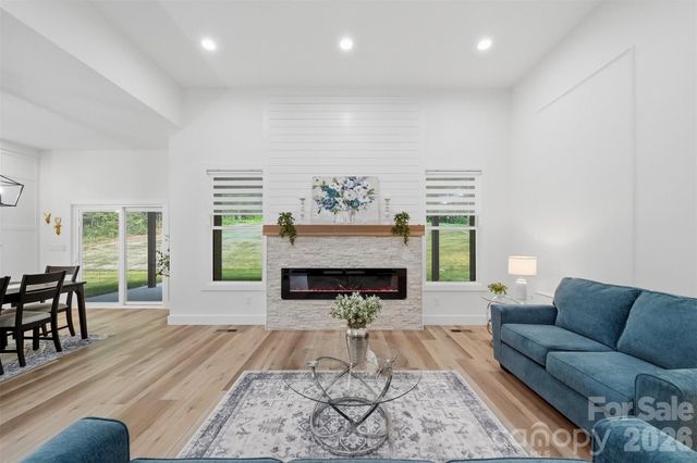 3802 Lyle Creek Avenue NE, Conover, NC 28613