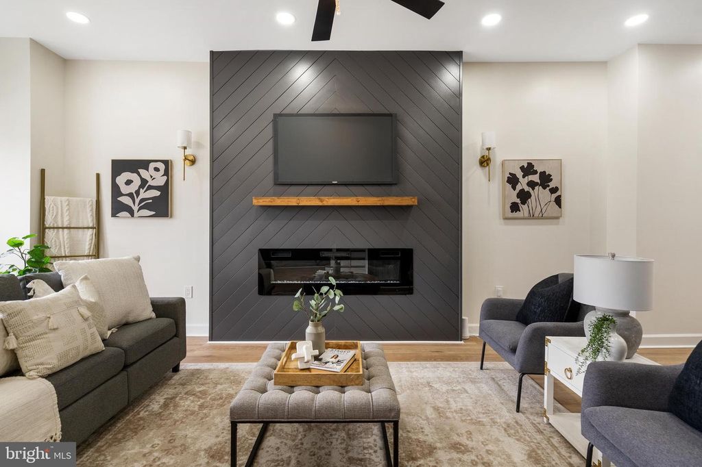 2419 HARLEM AVE, Baltimore, MD 21216