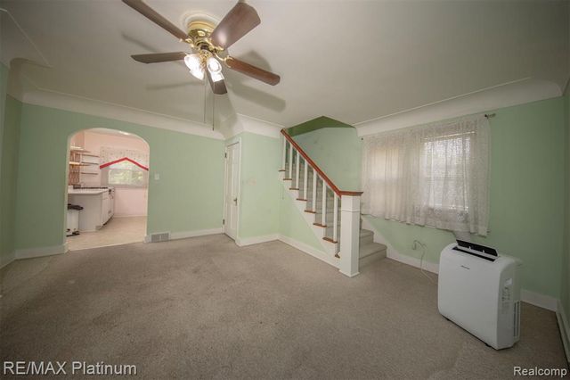 18696 Inkster Road, Redford, MI 48240