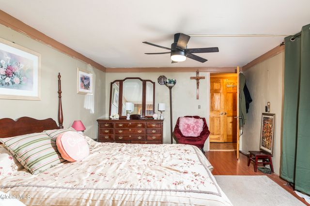 28 Thimbleberry Road, Malta, NY 12020