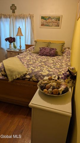 28 Thimbleberry Road, Malta, NY 12020