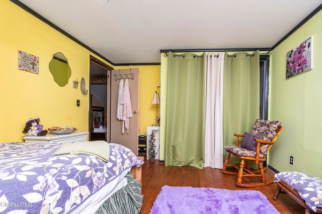 28 Thimbleberry Road, Malta, NY 12020