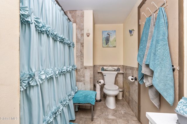 28 Thimbleberry Road, Malta, NY 12020