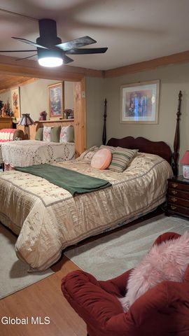 28 Thimbleberry Road, Malta, NY 12020