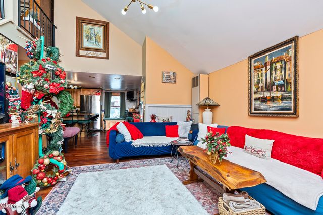 28 Thimbleberry Road, Malta, NY 12020