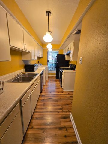 7908 Grove Ridge Drive, Houston, TX 77061
