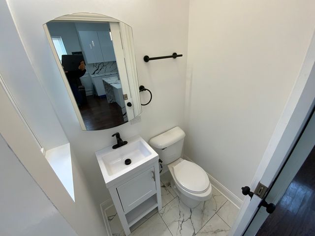 419 E 75th Street 3, Chicago, IL 60619