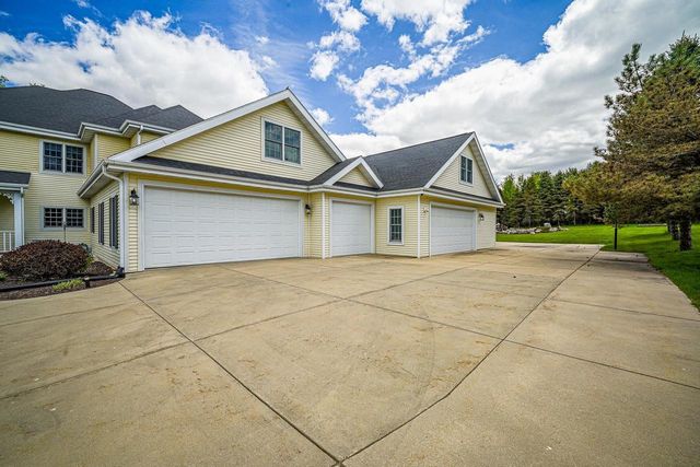 7527 Fallen Oak Drive, Verona, WI 53593