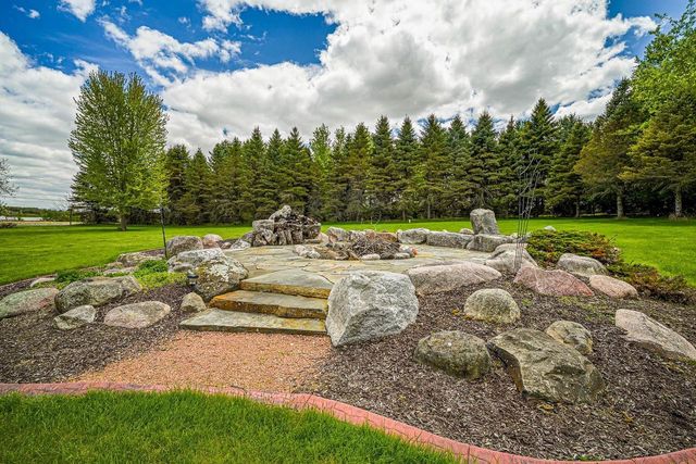 7527 Fallen Oak Drive, Verona, WI 53593