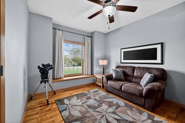 7527 Fallen Oak Drive, Verona, WI 53593