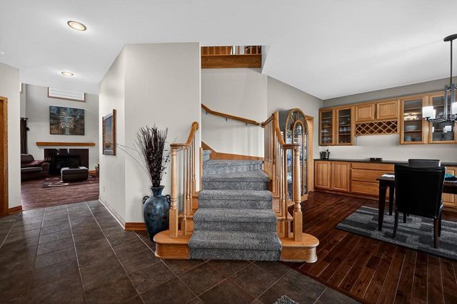 7527 Fallen Oak Drive, Verona, WI 53593