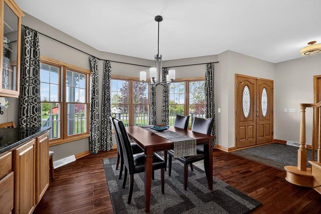 7527 Fallen Oak Drive, Verona, WI 53593