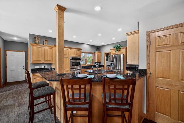 7527 Fallen Oak Drive, Verona, WI 53593