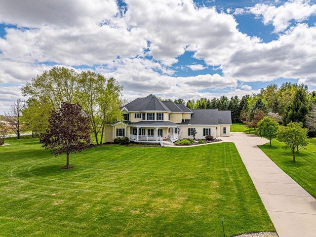 7527 Fallen Oak Drive, Verona, WI 53593