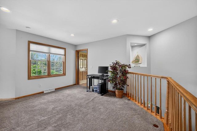 7527 Fallen Oak Drive, Verona, WI 53593
