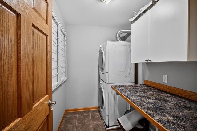 7527 Fallen Oak Drive, Verona, WI 53593