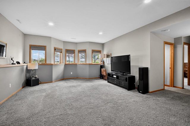 7527 Fallen Oak Drive, Verona, WI 53593