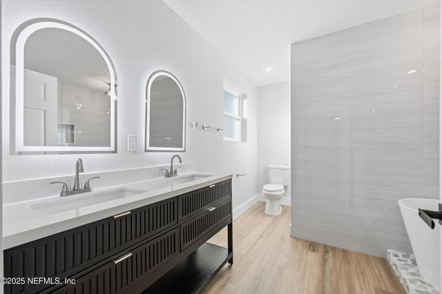 1440 HARBOR OAKS Road, Jacksonville, FL 32207