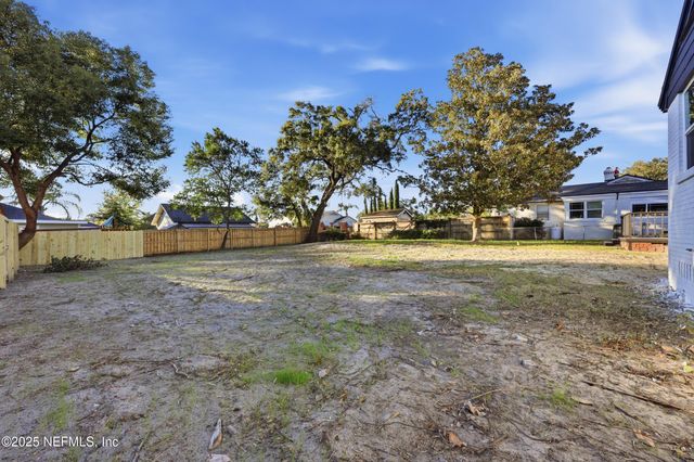 1440 HARBOR OAKS Road, Jacksonville, FL 32207