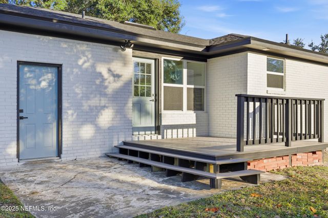 1440 HARBOR OAKS Road, Jacksonville, FL 32207