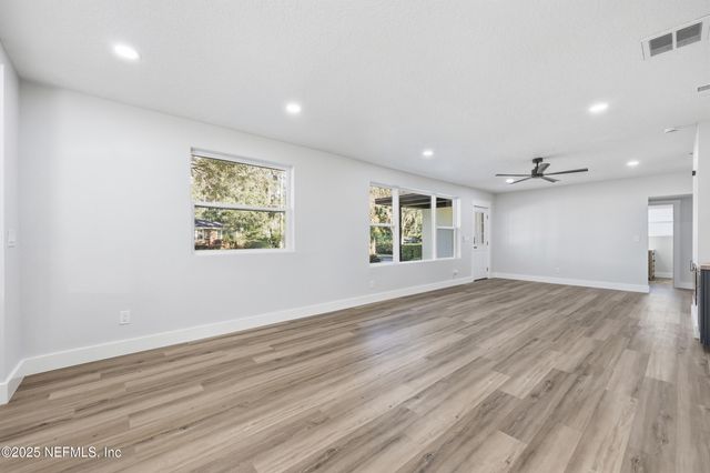 1440 HARBOR OAKS Road, Jacksonville, FL 32207