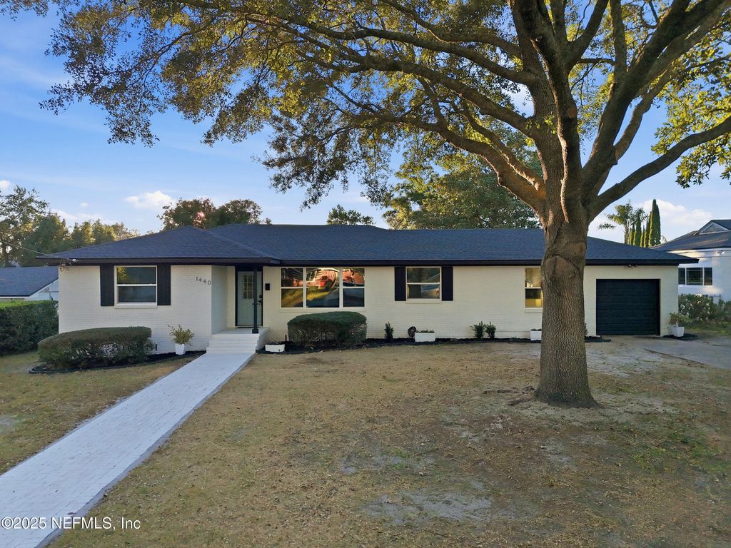 1440 HARBOR OAKS Road, Jacksonville, FL 32207