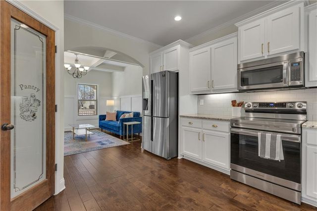 110 Sparrows Cove, Fayetteville, GA 30215