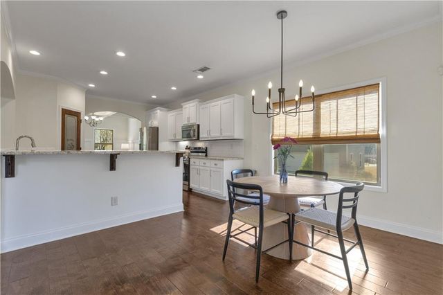 110 Sparrows Cove, Fayetteville, GA 30215