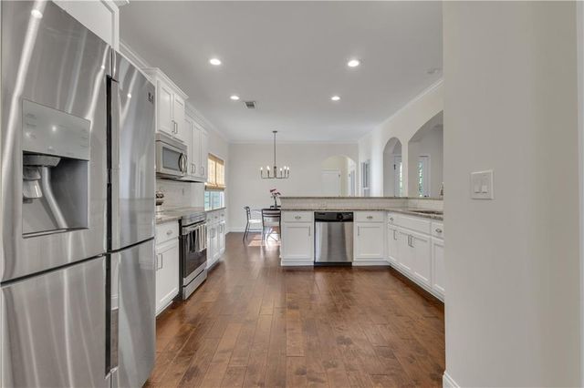 110 Sparrows Cove, Fayetteville, GA 30215