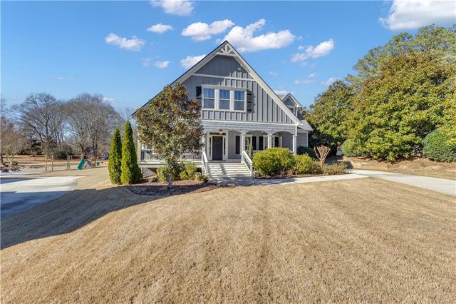 110 Sparrows Cove, Fayetteville, GA 30215