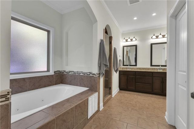 110 Sparrows Cove, Fayetteville, GA 30215