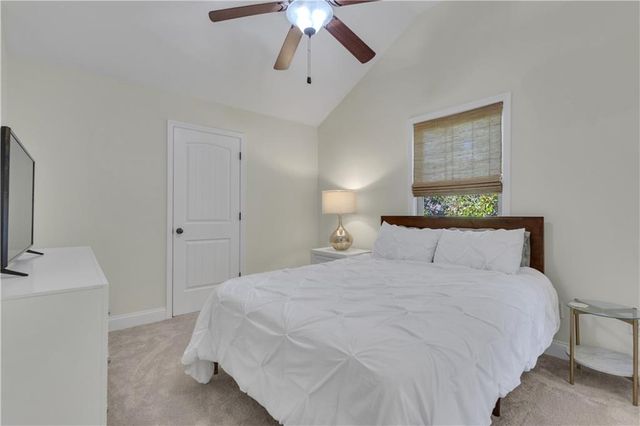 110 Sparrows Cove, Fayetteville, GA 30215