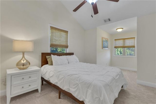 110 Sparrows Cove, Fayetteville, GA 30215