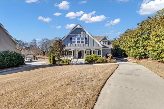 110 Sparrows Cove, Fayetteville, GA 30215