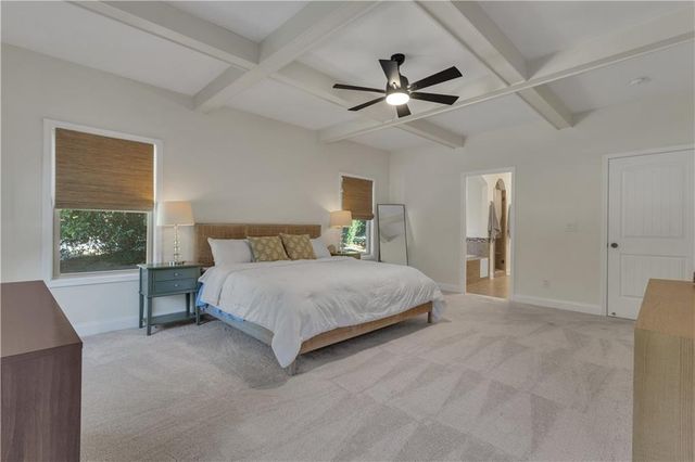 110 Sparrows Cove, Fayetteville, GA 30215