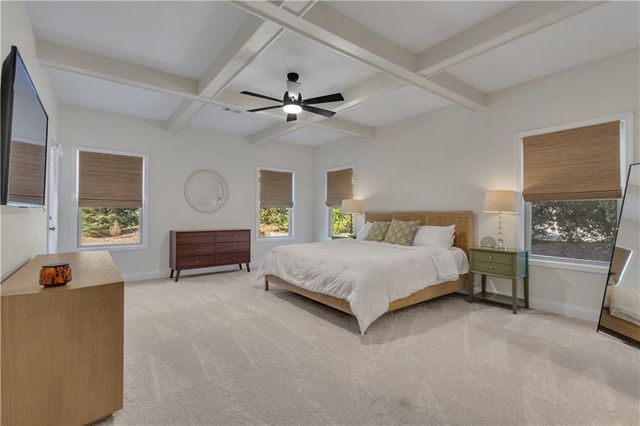 110 Sparrows Cove, Fayetteville, GA 30215