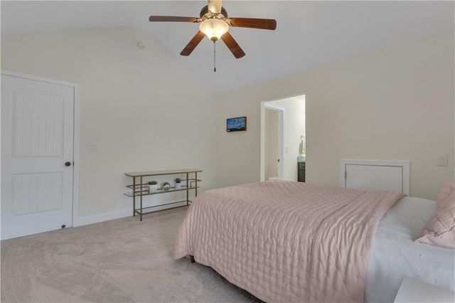 110 Sparrows Cove, Fayetteville, GA 30215
