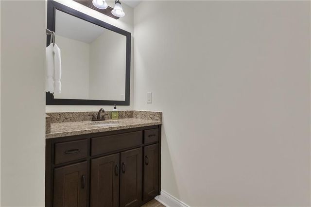 110 Sparrows Cove, Fayetteville, GA 30215